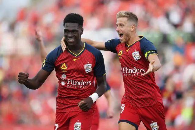比亚迪全新海豹07亮相：外观设计更显霸气，车身更宽敞